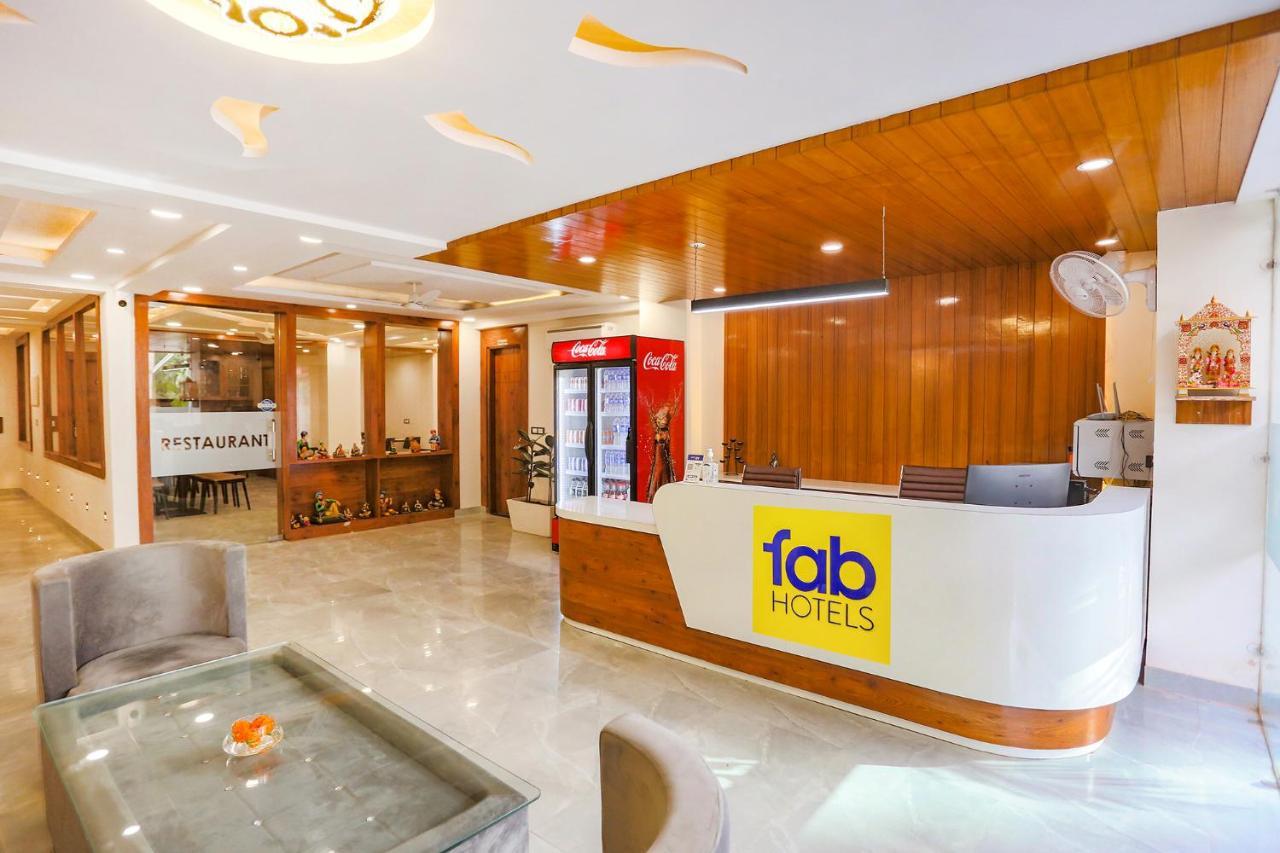 Fabhotel Golf Inn Golf Course Road Gurgáon Exteriér fotografie